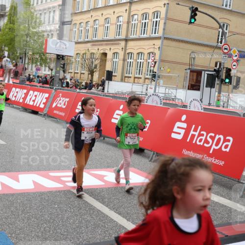 25.04.2026 - Das Zehntel Strokosch-Dieckow http://msf.ph/oto/9633946 25.04.2026 11:08:16 Ziel 5064, 5125, 5144, 5939, 6160, 6163, 6174, 7263, 7264, 7270, 7277, 7365, 7491, 7507, 7511, 7523, 7556, 7606, 7990 meine-sportfotos.de