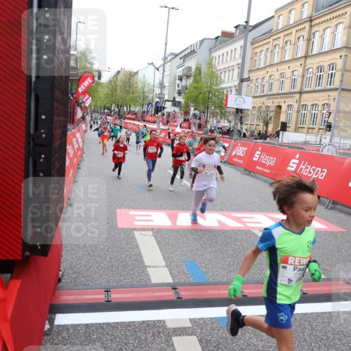 25.04.2026 - Das Zehntel Strokosch-Dieckow http://msf.ph/oto/9633970 25.04.2026 11:08:13 Ziel 5064, 5125, 5144, 5151, 6160, 6163, 6174, 6185, 7270, 7272, 7277, 7285, 7491, 7511, 7523, 7556, 7606, 7990 meine-sportfotos.de