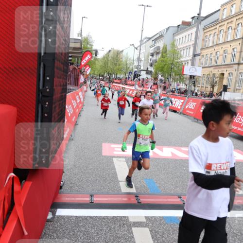 25.04.2026 - Das Zehntel Strokosch-Dieckow http://msf.ph/oto/9633977 25.04.2026 11:08:12 Ziel 5064, 5125, 5144, 5151, 6160, 6163, 6174, 6185, 7270, 7272, 7277, 7285, 7511, 7523, 7556, 7606 meine-sportfotos.de