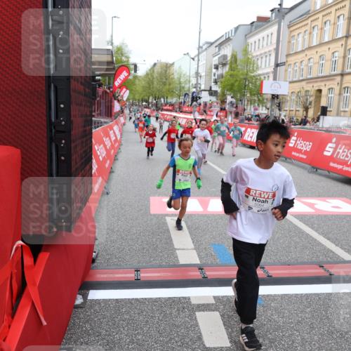 25.04.2026 - Das Zehntel Strokosch-Dieckow http://msf.ph/oto/9633978 25.04.2026 11:08:12 Ziel 5064, 5125, 5144, 5151, 6160, 6163, 6174, 6185, 7270, 7272, 7277, 7285, 7511, 7523, 7556, 7606 meine-sportfotos.de