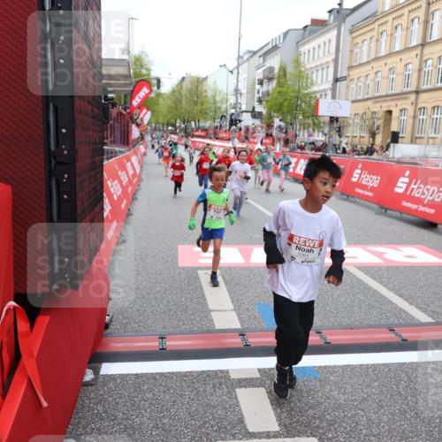 25.04.2026 - Das Zehntel Strokosch-Dieckow http://msf.ph/oto/9633979 25.04.2026 11:08:12 Ziel 5064, 5125, 5144, 5151, 6160, 6163, 6174, 6185, 7270, 7272, 7277, 7285, 7511, 7523, 7556, 7606 meine-sportfotos.de