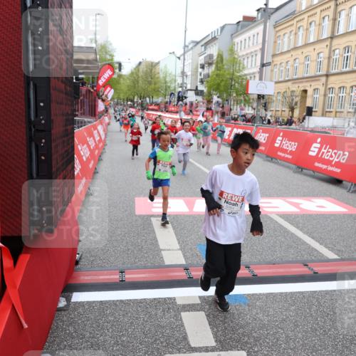 25.04.2026 - Das Zehntel Strokosch-Dieckow http://msf.ph/oto/9633980 25.04.2026 11:08:12 Ziel 5064, 5125, 5144, 5151, 6160, 6163, 6174, 6185, 7270, 7272, 7277, 7285, 7511, 7523, 7556, 7606 meine-sportfotos.de