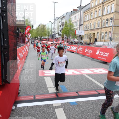 25.04.2026 - Das Zehntel Strokosch-Dieckow http://msf.ph/oto/9633982 25.04.2026 11:08:11 Ziel 5064, 5125, 5144, 5151, 6185, 7270, 7272, 7277, 7285, 7484, 7511, 7523, 7556 meine-sportfotos.de