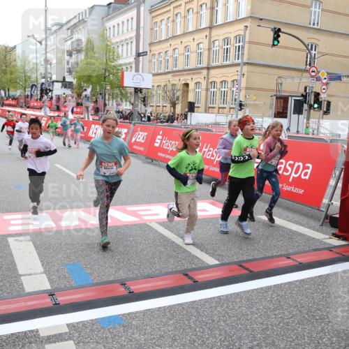 25.04.2026 - Das Zehntel Strokosch-Dieckow http://msf.ph/oto/9633991 25.04.2026 11:08:10 Ziel 5064, 5144, 5151, 6185, 7270, 7272, 7277, 7285, 7484, 7511, 7523, 7556 meine-sportfotos.de