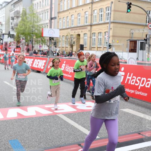 25.04.2026 - Das Zehntel Strokosch-Dieckow http://msf.ph/oto/9633997 25.04.2026 11:08:10 Ziel 5064, 5144, 5151, 6185, 7270, 7272, 7277, 7285, 7484, 7511, 7523, 7556 meine-sportfotos.de