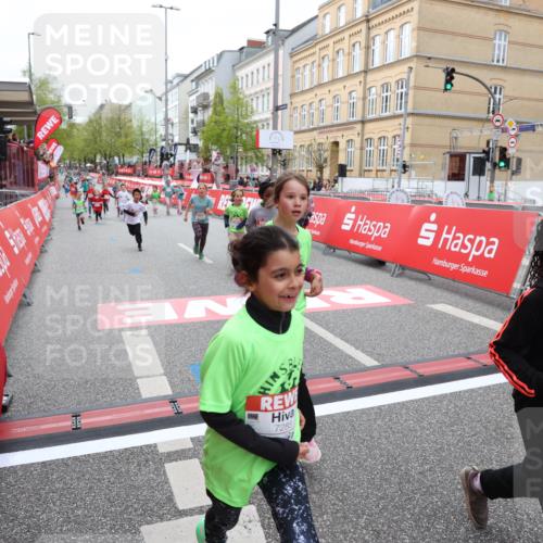 25.04.2026 - Das Zehntel Strokosch-Dieckow http://msf.ph/oto/9634002 25.04.2026 11:08:09 Ziel 5064, 5151, 6185, 6277, 7270, 7272, 7277, 7285, 7457, 7484, 7511, 7523, 7556, 7764 meine-sportfotos.de