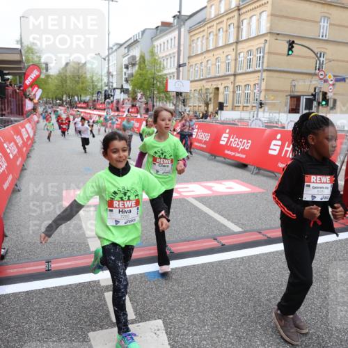 25.04.2026 - Das Zehntel Strokosch-Dieckow http://msf.ph/oto/9634004 25.04.2026 11:08:09 Ziel 5064, 5151, 6185, 6277, 7270, 7272, 7277, 7285, 7457, 7484, 7511, 7523, 7556, 7764 meine-sportfotos.de