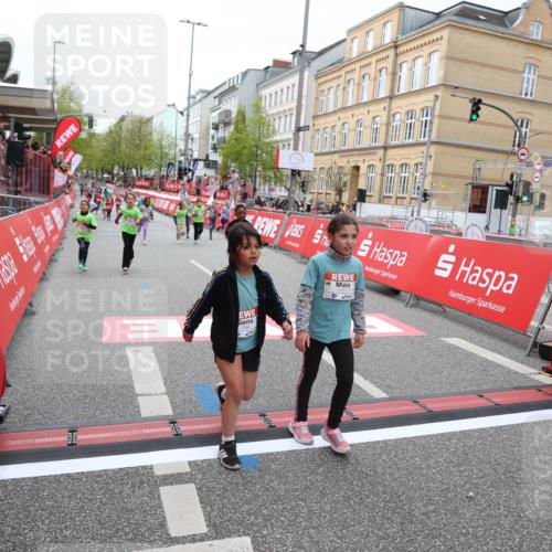 25.04.2026 - Das Zehntel Strokosch-Dieckow http://msf.ph/oto/9634012 25.04.2026 11:08:06 Ziel 5151, 5606, 6277, 7272, 7285, 7457, 7484, 7519, 7648, 7650, 7764 meine-sportfotos.de