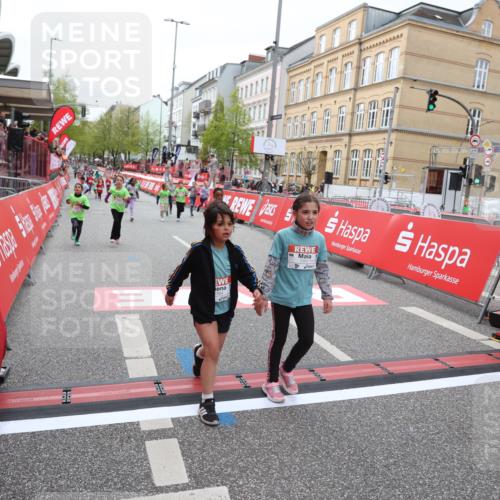 25.04.2026 - Das Zehntel Strokosch-Dieckow http://msf.ph/oto/9634013 25.04.2026 11:08:06 Ziel 5151, 5606, 6277, 7272, 7285, 7457, 7484, 7519, 7648, 7650, 7764 meine-sportfotos.de