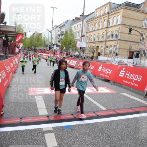 25.04.2026 - Das Zehntel Strokosch-Dieckow http://msf.ph/oto/9634014 25.04.2026 11:08:06 Ziel 5151, 5606, 6277, 7272, 7285, 7457, 7484, 7519, 7648, 7650, 7764 meine-sportfotos.de