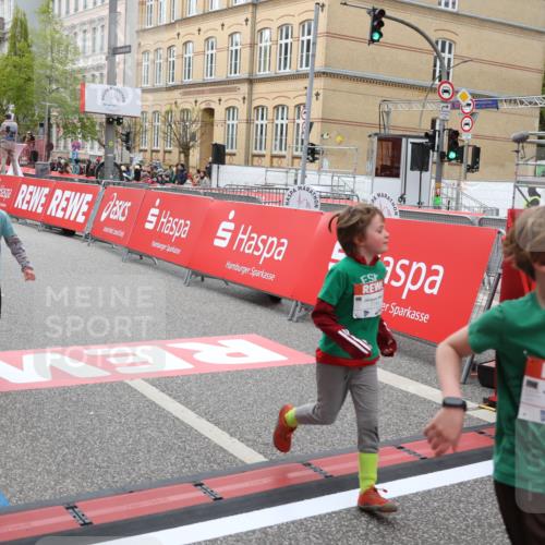 25.04.2026 - Das Zehntel Strokosch-Dieckow http://msf.ph/oto/9634024 25.04.2026 11:08:04 Ziel 5606, 6277, 6658, 7457, 7484, 7519, 7648, 7650, 7764 meine-sportfotos.de
