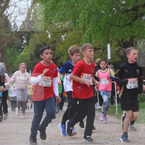 25.04.2026 - Das Zehntel Zöllner http://msf.ph/oto/9656780 25.04.2026 11:42:15 Laufen 10288, 12928, 11269, 8, 11260 meine-sportfotos.de