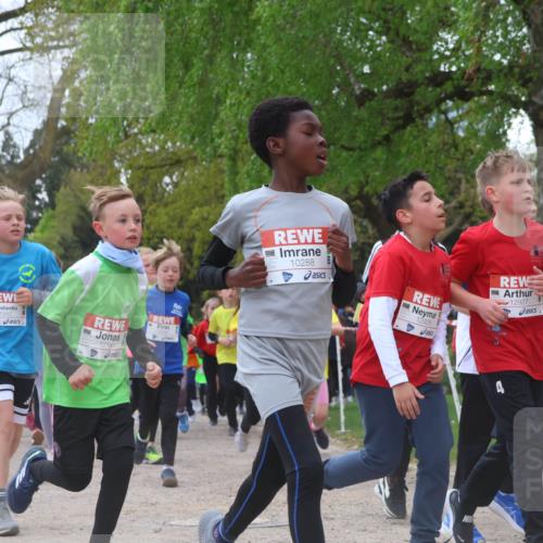 25.04.2026 - Das Zehntel Zöllner http://msf.ph/oto/9656795 25.04.2026 11:42:16 Laufen 11347, 12141, 10288, 12928, 12927, 11267 meine-sportfotos.de