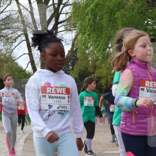 25.04.2026 - Das Zehntel Zöllner http://msf.ph/oto/9656812 25.04.2026 07:47:26 Laufen 1095, 1443, 2386, 9, 2913 meine-sportfotos.de