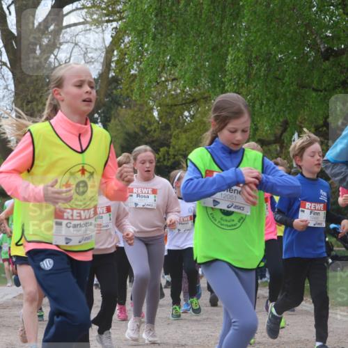 25.04.2026 - Das Zehntel Zöllner http://msf.ph/oto/9656828 25.04.2026 11:42:17 Laufen 1892, 10, 1949, 12018, 10011, 12051, 10490, 347 meine-sportfotos.de