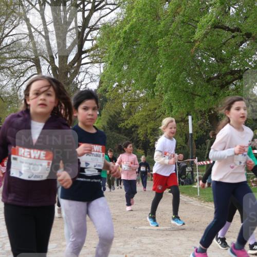 25.04.2026 - Das Zehntel Zöllner http://msf.ph/oto/9656845 25.04.2026 07:47:27 Laufen 095, 1079, 8800 meine-sportfotos.de