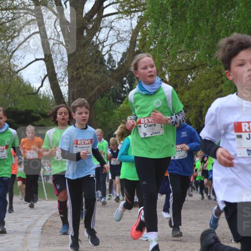 25.04.2026 - Das Zehntel Zöllner http://msf.ph/oto/9656873 25.04.2026 11:42:19 Laufen 12919, 428, 10426, 12192, 4, 11892, 080, 2594 meine-sportfotos.de