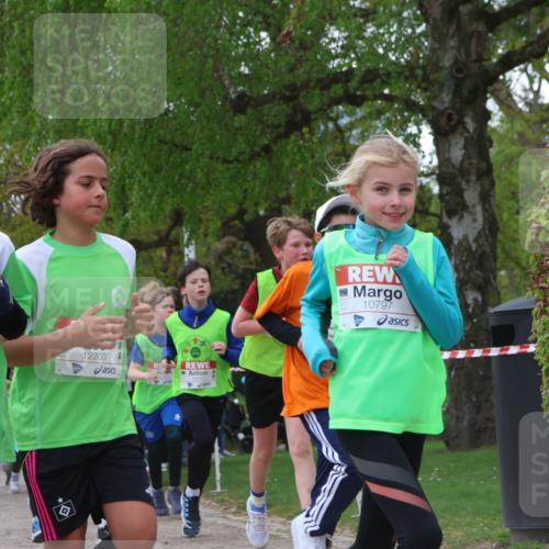 25.04.2026 - Das Zehntel Zöllner http://msf.ph/oto/9656942 25.04.2026 11:42:21 Laufen 12203, 12200, 10797 meine-sportfotos.de