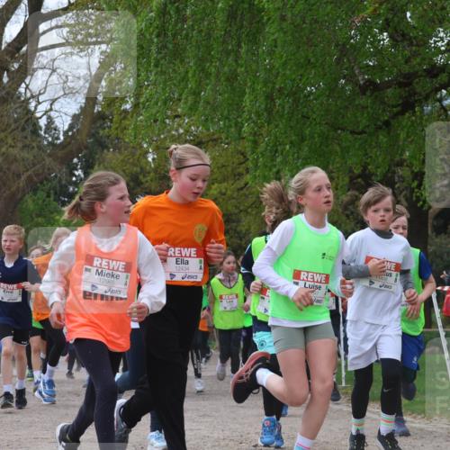 25.04.2026 - Das Zehntel Zöllner http://msf.ph/oto/9656984 25.04.2026 11:42:22 Laufen 12965, 12434, 47, 11438, 1949, 12042 meine-sportfotos.de