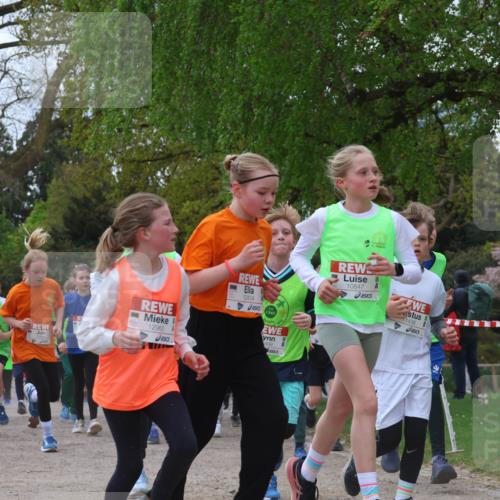 25.04.2026 - Das Zehntel Zöllner http://msf.ph/oto/9656993 25.04.2026 11:42:23 Laufen 12042, 10847, 1438, 12965, 12434, 999 meine-sportfotos.de