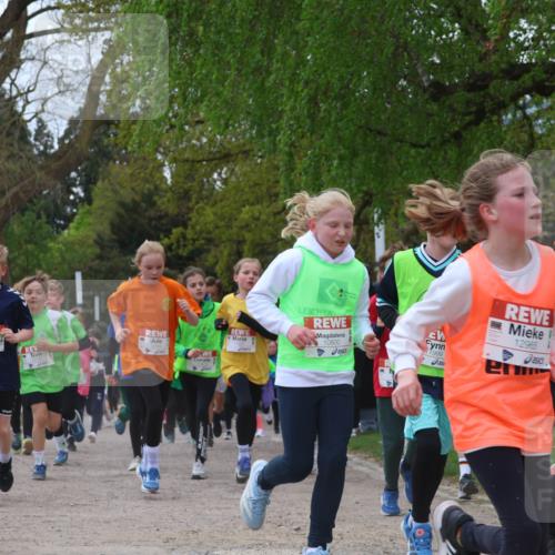 25.04.2026 - Das Zehntel Zöllner http://msf.ph/oto/9657005 25.04.2026 11:42:23 Laufen 4, 12115, 10800, 1999, 12965, 12434 meine-sportfotos.de