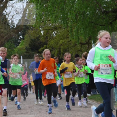 25.04.2026 - Das Zehntel Zöllner http://msf.ph/oto/9657017 25.04.2026 11:42:23 Laufen 10716, 12115, 2515, 10800 meine-sportfotos.de