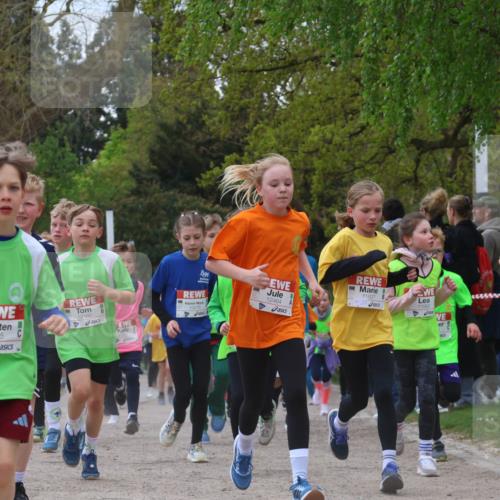 25.04.2026 - Das Zehntel Zöllner http://msf.ph/oto/9657023 25.04.2026 11:42:23 Laufen 0716, 12115, 12160, 12464, 11827, 11982, 108 meine-sportfotos.de