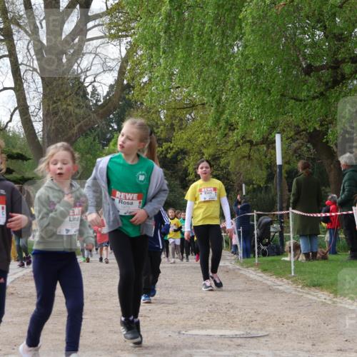 25.04.2026 - Das Zehntel Zöllner http://msf.ph/oto/9657037 25.04.2026 07:47:36 Laufen 1973, 3771, 3781 meine-sportfotos.de