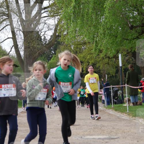 25.04.2026 - Das Zehntel Zöllner http://msf.ph/oto/9657043 25.04.2026 07:47:37 Laufen 3771, 3781 meine-sportfotos.de