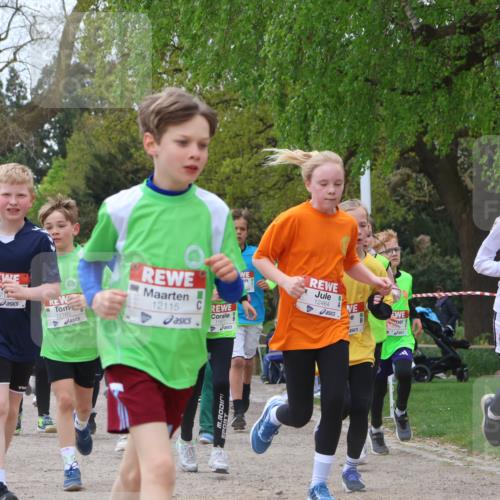 25.04.2026 - Das Zehntel Zöllner http://msf.ph/oto/9657047 25.04.2026 11:42:24 Laufen 10716, 107, 12160, 12115, 11971, 12464, 11767, 125, 1123 meine-sportfotos.de
