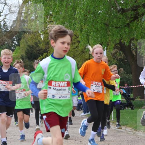 25.04.2026 - Das Zehntel Zöllner http://msf.ph/oto/9657050 25.04.2026 11:42:24 Laufen 121, 10716, 80, 1071, 12160, 12115, 12464, 11767, 1 meine-sportfotos.de
