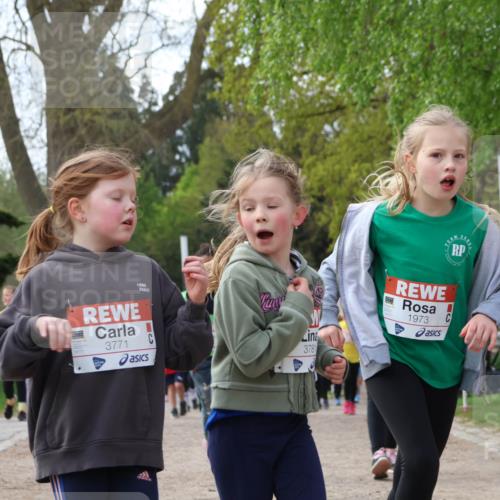25.04.2026 - Das Zehntel Zöllner http://msf.ph/oto/9657055 25.04.2026 07:47:37 Laufen 1962, 3771, 378, 1973 meine-sportfotos.de