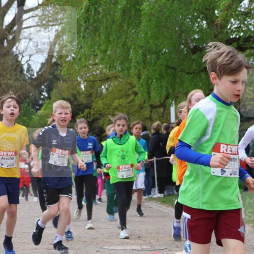 25.04.2026 - Das Zehntel Zöllner http://msf.ph/oto/9657065 25.04.2026 11:42:25 Laufen 12175, 10716, 2115, 1, 11767 meine-sportfotos.de