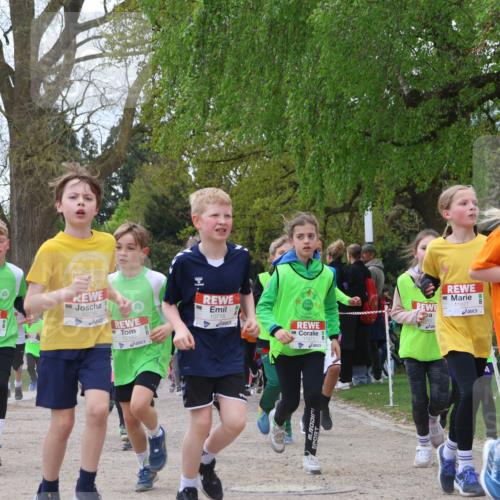25.04.2026 - Das Zehntel Zöllner http://msf.ph/oto/9657071 25.04.2026 11:42:25 Laufen 12175, 12137, 10716, 12160, 10715, 11971, 11827, 12464 meine-sportfotos.de