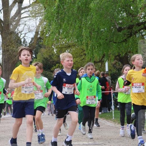 25.04.2026 - Das Zehntel Zöllner http://msf.ph/oto/9657074 25.04.2026 11:42:25 Laufen 12175, 12137, 10716, 12160, 10715, 12464 meine-sportfotos.de
