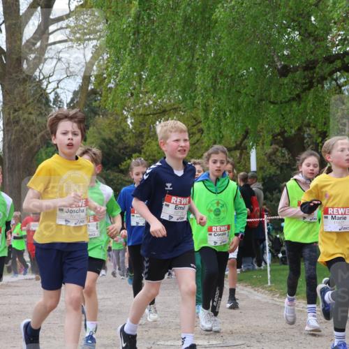 25.04.2026 - Das Zehntel Zöllner http://msf.ph/oto/9657077 25.04.2026 11:42:25 Laufen 12175, 10716, 80, 10715, 11827, 12464 meine-sportfotos.de