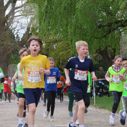 25.04.2026 - Das Zehntel Zöllner http://msf.ph/oto/9657089 25.04.2026 11:42:25 Laufen 12175, 10716, 10715, 11982, 118 meine-sportfotos.de