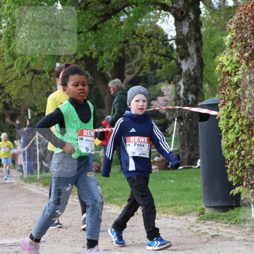 25.04.2026 - Das Zehntel Zöllner http://msf.ph/oto/9657103 25.04.2026 07:47:39 Laufen 3885 meine-sportfotos.de