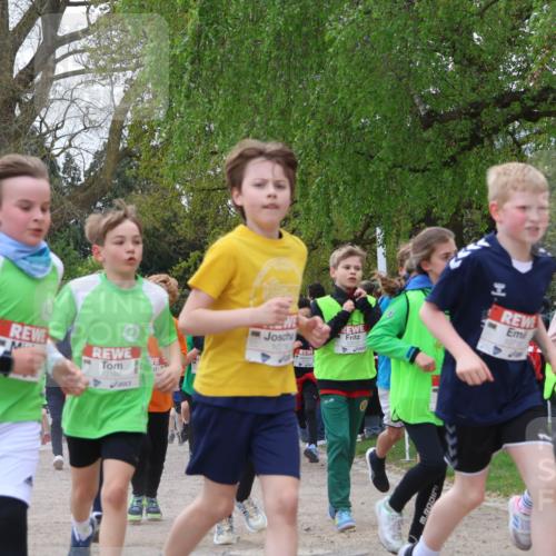 25.04.2026 - Das Zehntel Zöllner http://msf.ph/oto/9657104 25.04.2026 11:42:26 Laufen 12160, 10716, 10715 meine-sportfotos.de