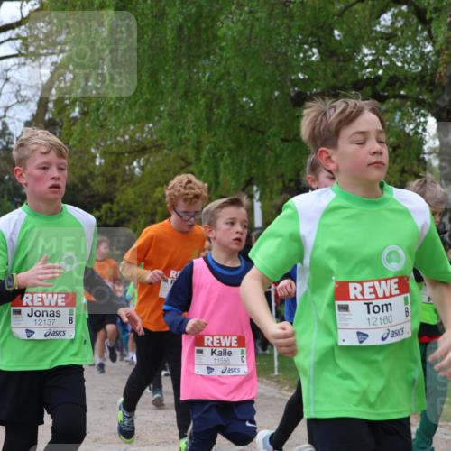 25.04.2026 - Das Zehntel Zöllner http://msf.ph/oto/9657143 25.04.2026 11:42:27 Laufen 12137, 11556, 12160 meine-sportfotos.de