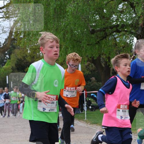 25.04.2026 - Das Zehntel Zöllner http://msf.ph/oto/9657155 25.04.2026 11:42:27 Laufen 1949, 984, 2137, 12409, 11556, 10478 meine-sportfotos.de