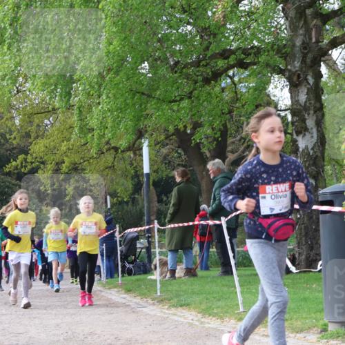 25.04.2026 - Das Zehntel Zöllner http://msf.ph/oto/9657175 25.04.2026 07:47:42 Laufen 3909 meine-sportfotos.de