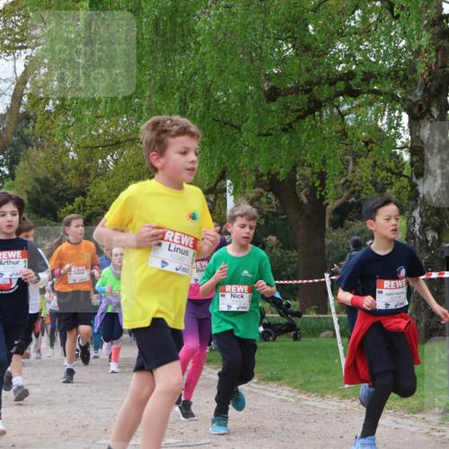 25.04.2026 - Das Zehntel Zöllner http://msf.ph/oto/9657182 25.04.2026 11:42:28 Laufen 10180, 12262, 10633, 10178 meine-sportfotos.de