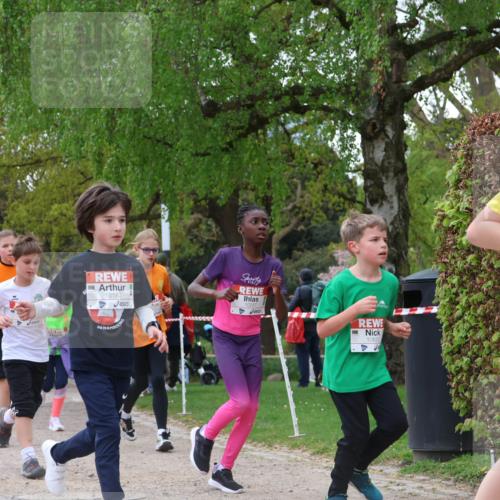 25.04.2026 - Das Zehntel Zöllner http://msf.ph/oto/9657212 25.04.2026 11:42:29 Laufen 10180, 10633, 12282 meine-sportfotos.de