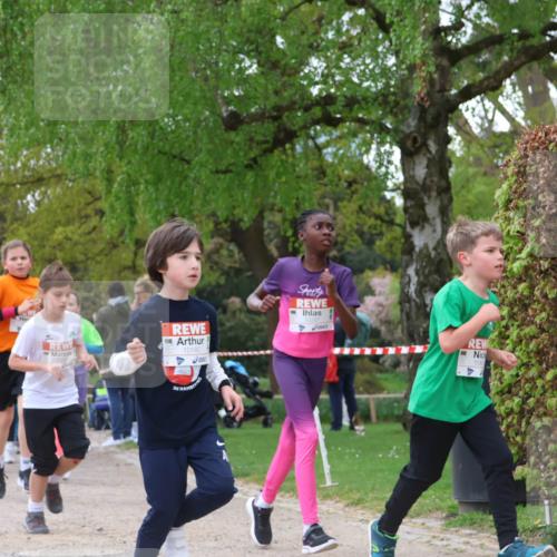 25.04.2026 - Das Zehntel Zöllner http://msf.ph/oto/9657218 25.04.2026 11:42:29 Laufen 10180, 10287, 10 meine-sportfotos.de