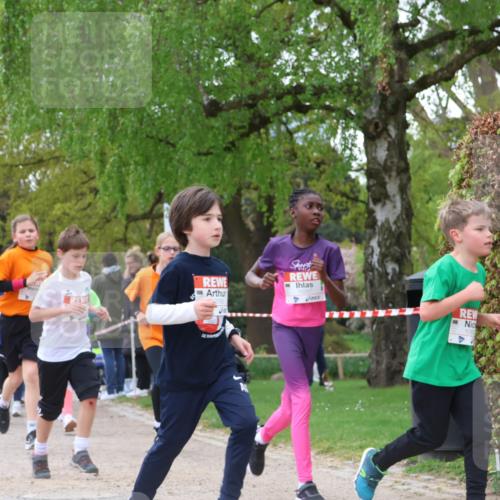 25.04.2026 - Das Zehntel Zöllner http://msf.ph/oto/9657221 25.04.2026 11:42:29 Laufen 10254, 10 meine-sportfotos.de