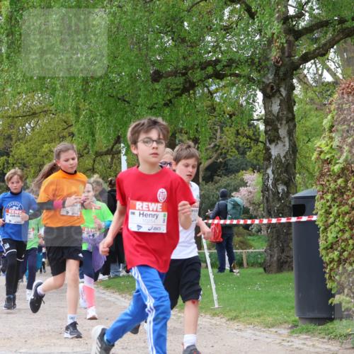 25.04.2026 - Das Zehntel Zöllner http://msf.ph/oto/9657245 25.04.2026 11:42:30 Laufen 10254, 102 meine-sportfotos.de