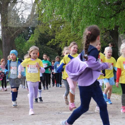 25.04.2026 - Das Zehntel Zöllner http://msf.ph/oto/9657262 25.04.2026 07:47:46 Laufen 2701, 2705 meine-sportfotos.de