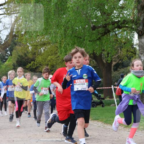 25.04.2026 - Das Zehntel Zöllner http://msf.ph/oto/9657308 25.04.2026 11:42:31 Laufen 000, 10125 meine-sportfotos.de