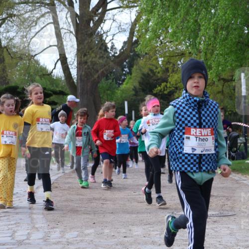 25.04.2026 - Das Zehntel Zöllner http://msf.ph/oto/9657322 25.04.2026 07:47:48 Laufen 1949, 9, 3923 meine-sportfotos.de
